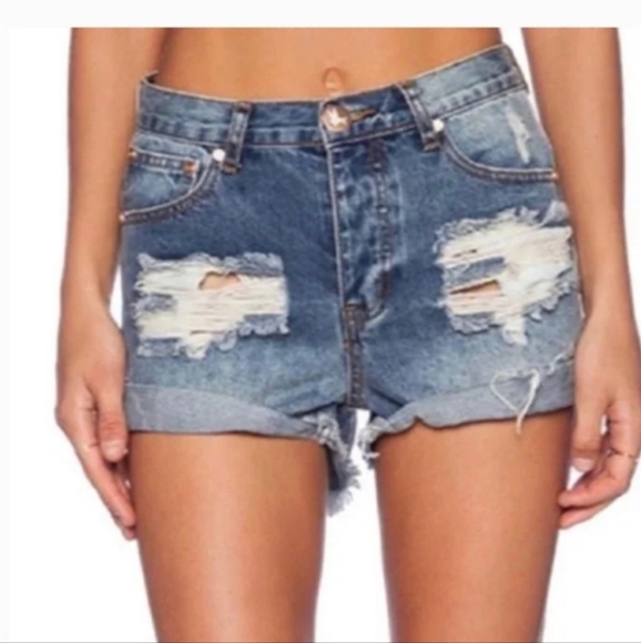 One Teaspoon Distressed Jean Shorts - Picture 6 of 6